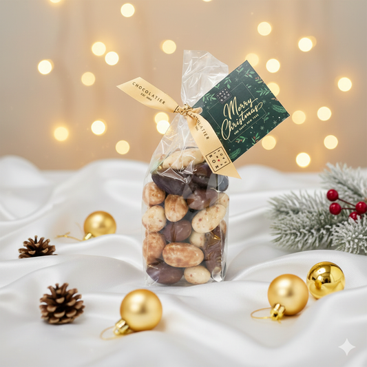 Mélange de luxe au chocolat et aux amandes de Noël, lait, noir, stracciatella et tiramisu